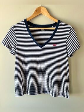 Levi's Navy & White Striped V-Neck Tee Women's Size M 100% Cotton Nautical